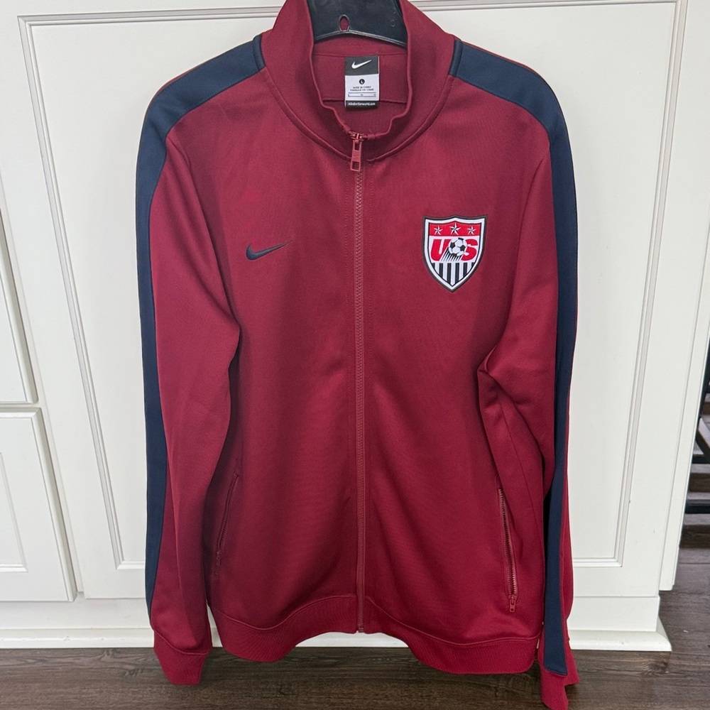 Nike USA soccer zip up jacket NWOT Large